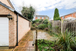 Photo 9- click for photo gallery